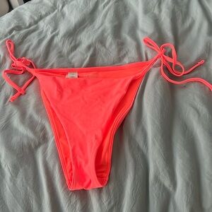 Coral bikini bottoms